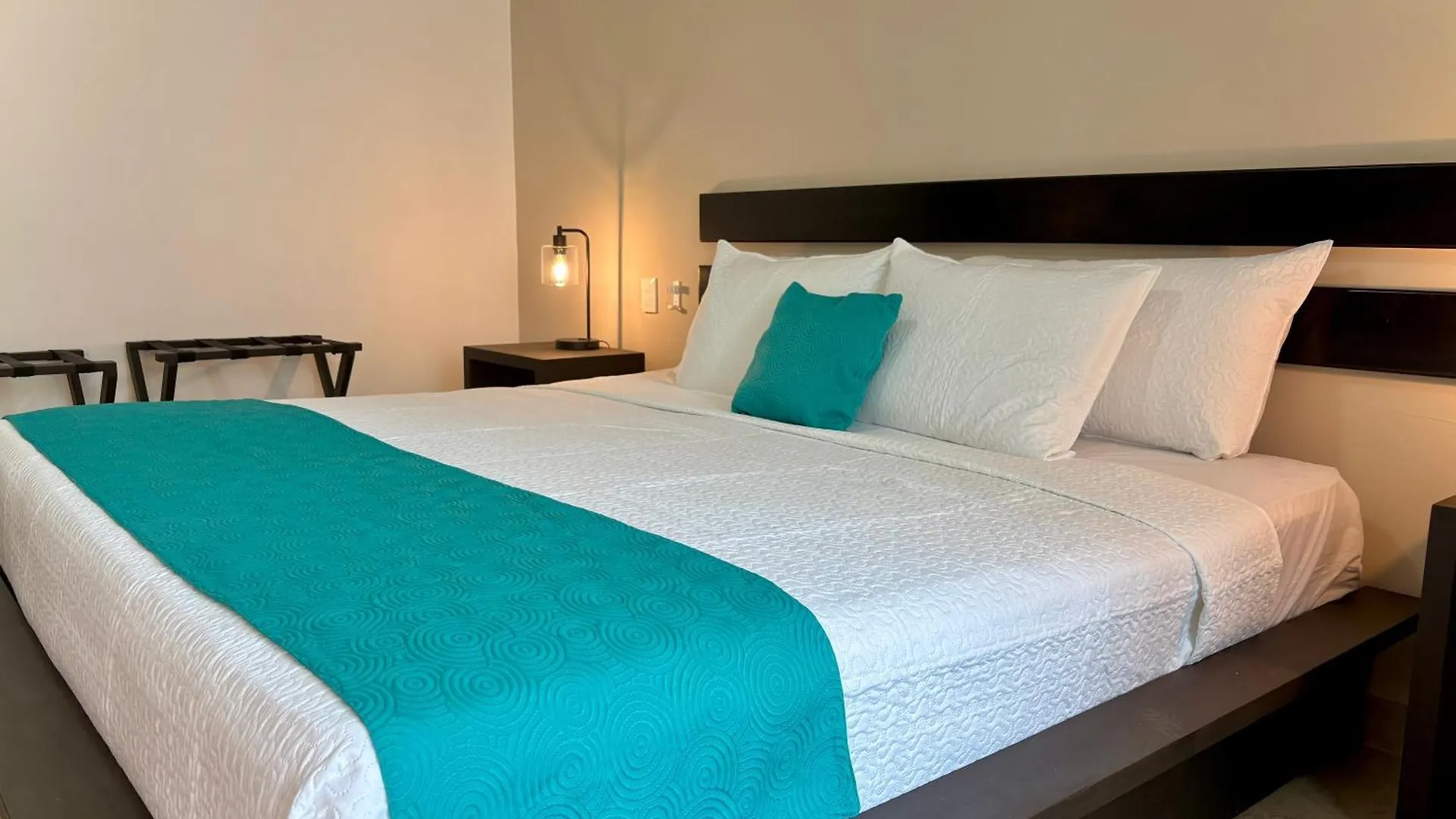 Hotel Aria Rooftop & Pool Now With Breakfast Playa del Carmen