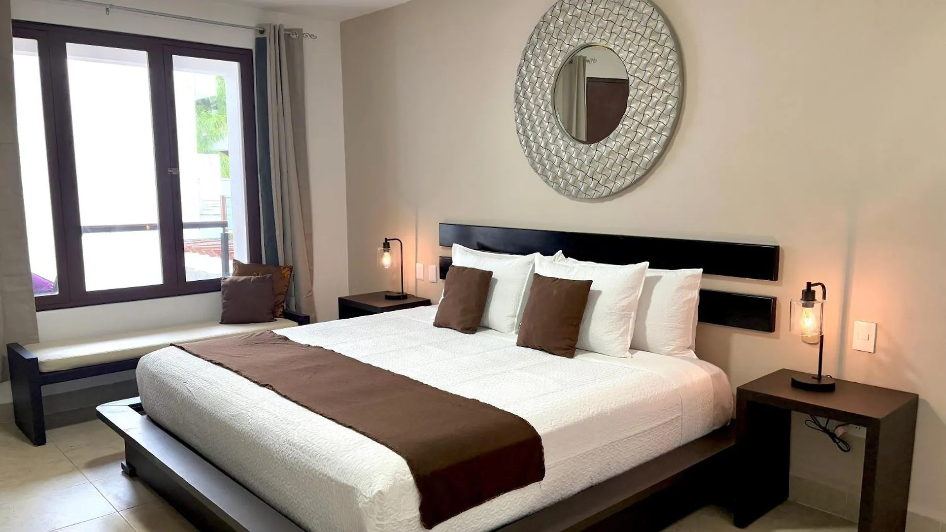 Hotel Aria Rooftop & Pool Now With Breakfast Playa del Carmen