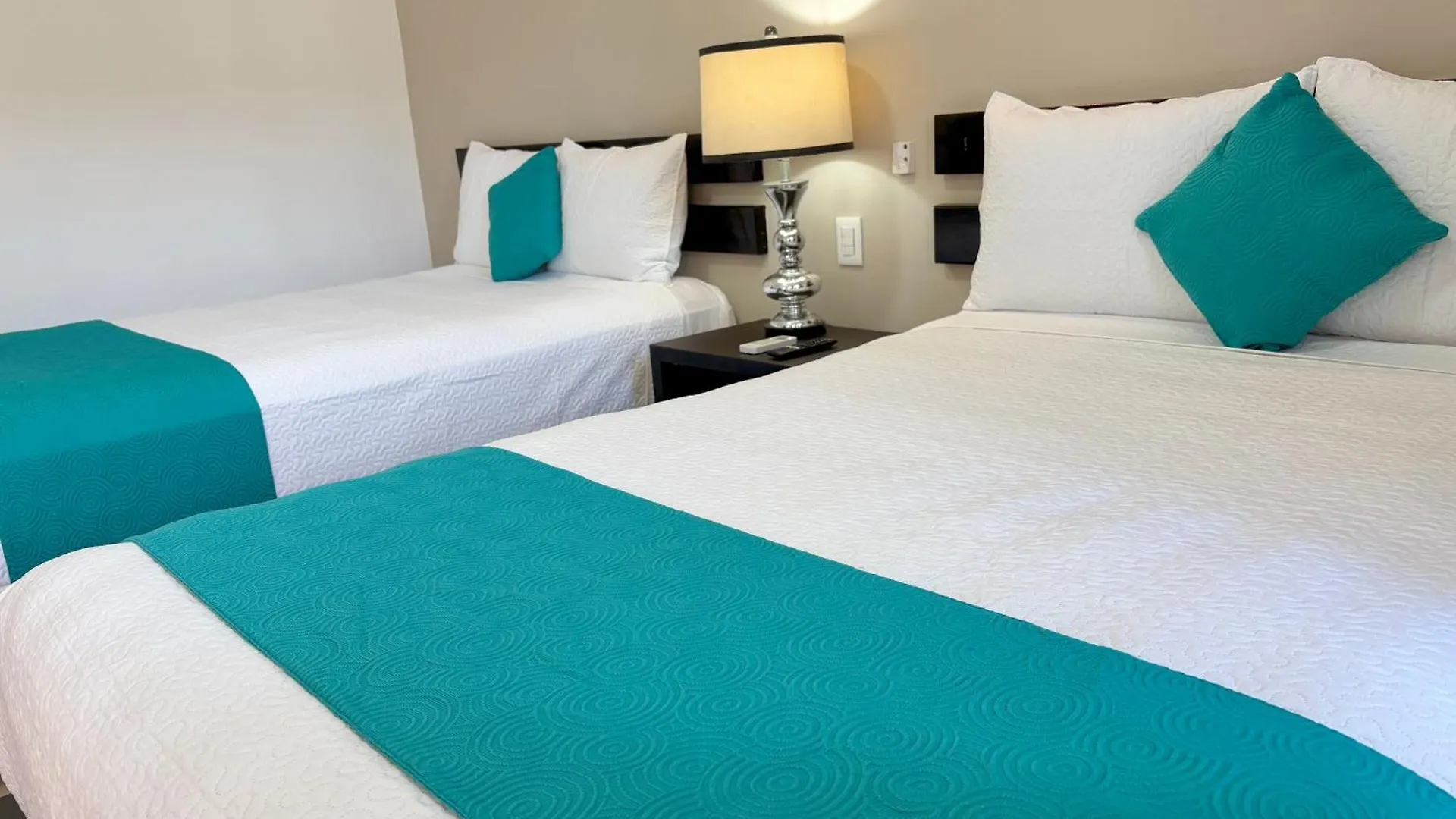 Hotel Aria Rooftop & Pool Now With Breakfast Playa del Carmen