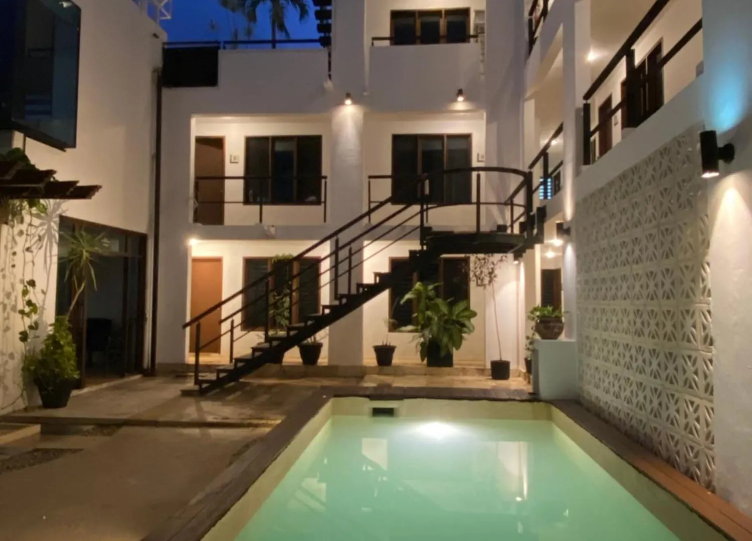Hotel Aria Rooftop & Pool Now With Breakfast Playa del Carmen